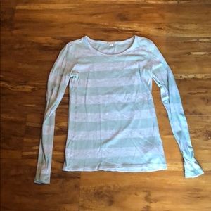Long sleeve gap shirt